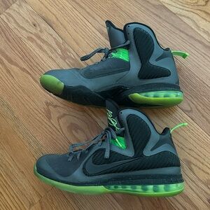 LeBron 9 Dunkman